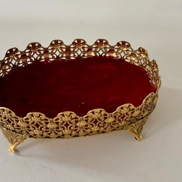 mid century vintage Ornate Gold Color Filigree Metal Stand - Picture 8 of 11